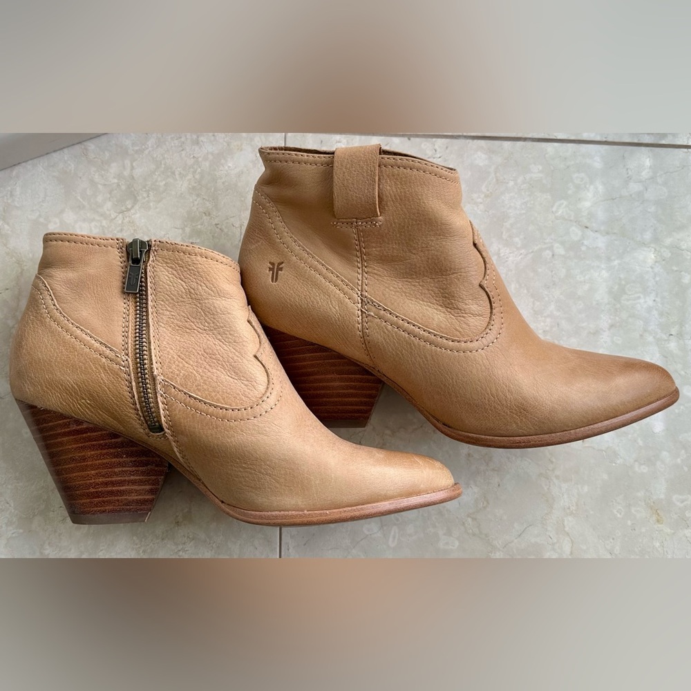 Frye Women's Camel Leather Ankle Booties